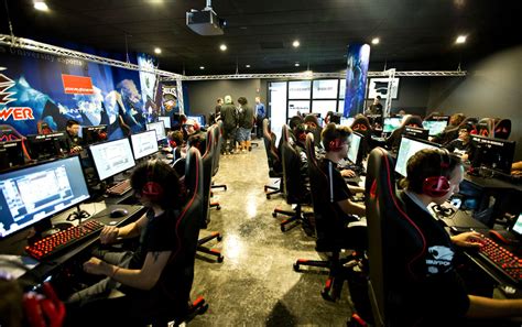 Explore Gaming Excellence: Courses by 9PM Esports.